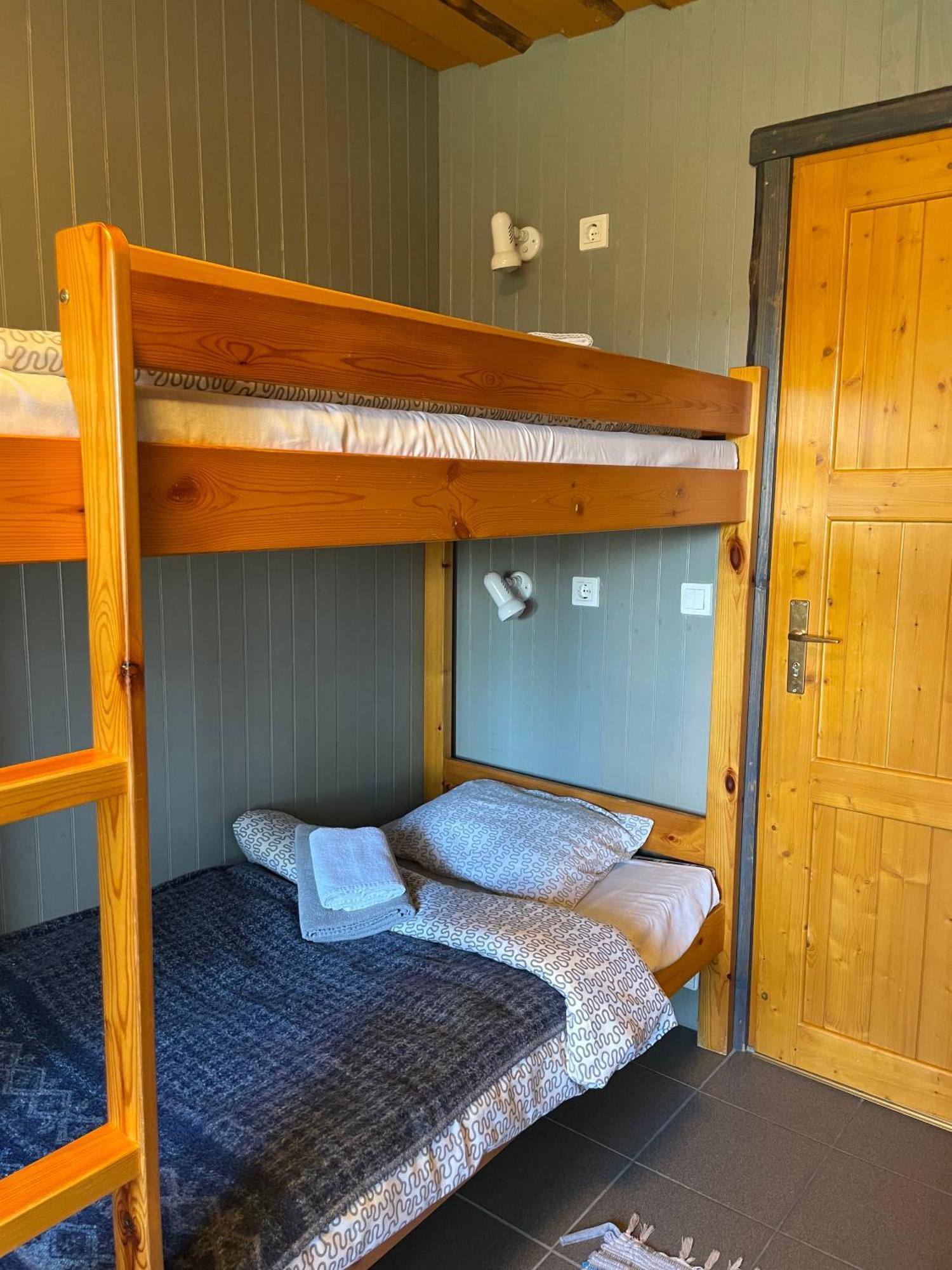 Hostel Kalameeste Maja ムストベー エクステリア 写真
