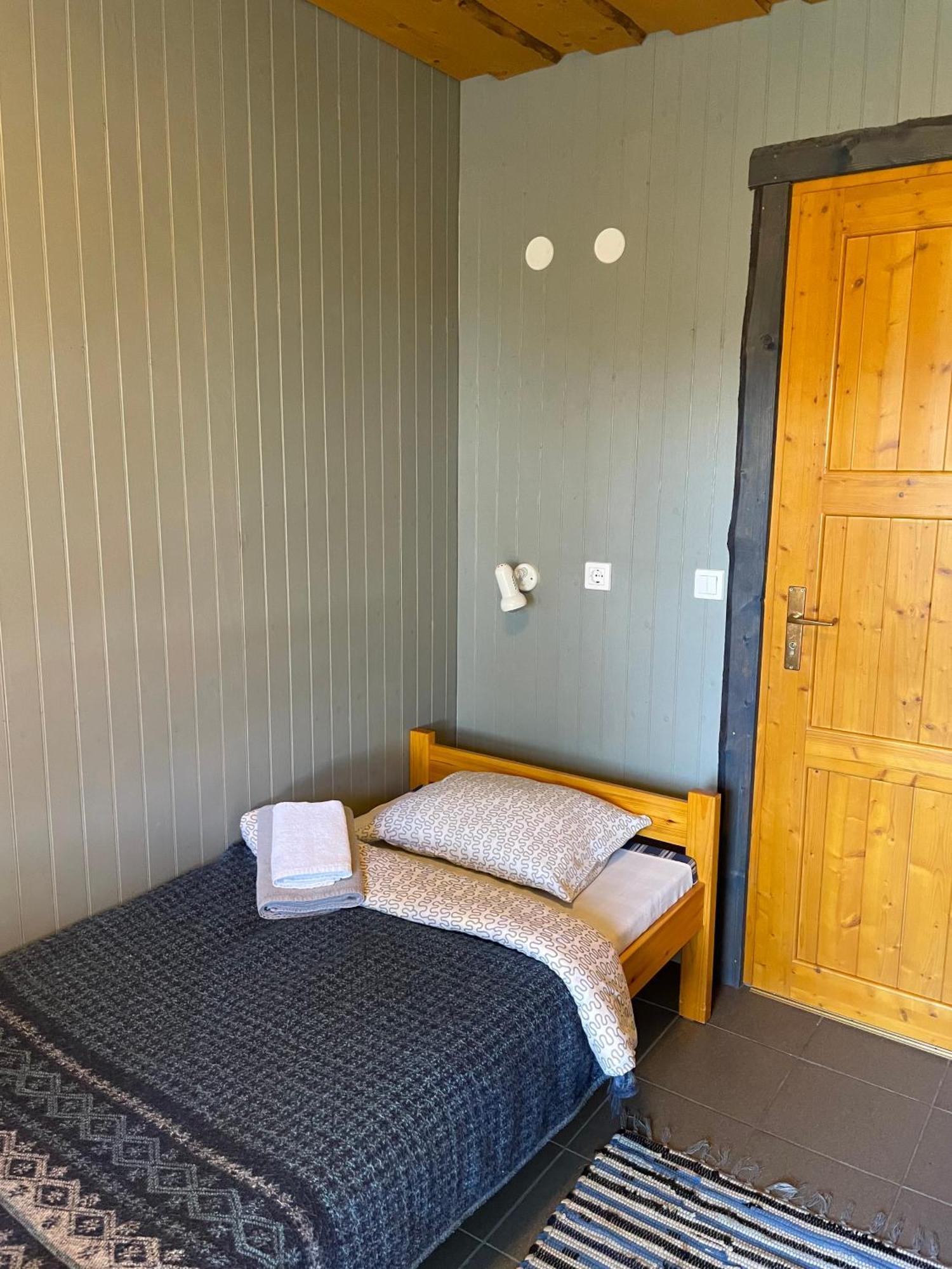 Hostel Kalameeste Maja ムストベー エクステリア 写真