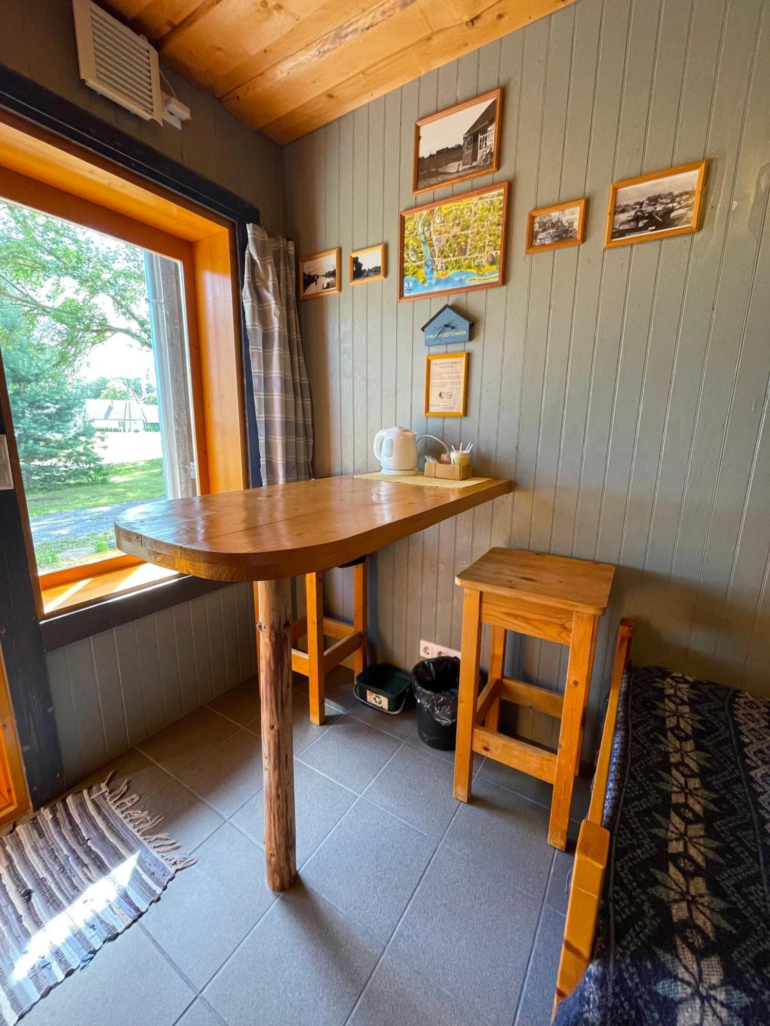 Hostel Kalameeste Maja ムストベー エクステリア 写真