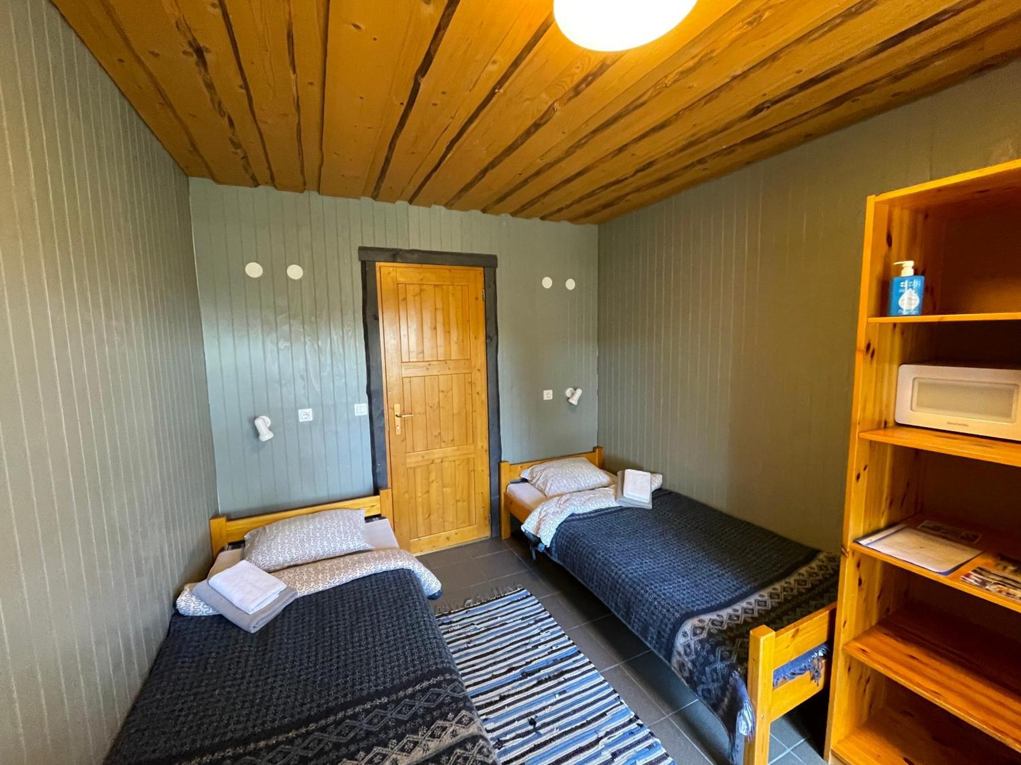 Hostel Kalameeste Maja ムストベー エクステリア 写真